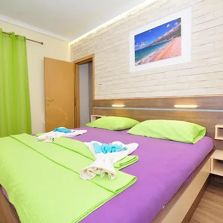 Apartment Gradac 15282c *